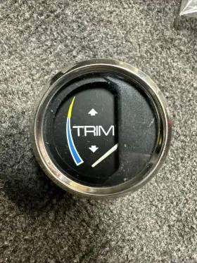 P2874a Faria Marine Chesapeake Black 2 Inch Trim Gauge 13707 Merc Chrome P2874a Faria Marine Chesapeake Black 2 Inch Trim Gauge 13707 Merc Chrome