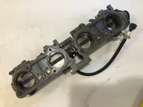 16400-hw1-682 Honda Aquatrax F-12x R-12x F12x R12x Oem Throttle Body B 16400-hw1-682 Honda Aquatrax F-12x R-12x F12x R12x Oem Throttle Body B