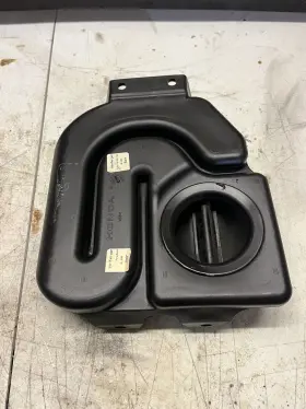 18360-hw1-671 Honda R-12x 2002 Aquatrax F-12 F12x R-12 R12x Exhaust Outlet Resonator Box Plastic