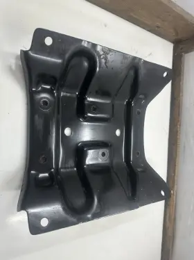39082-3722 Kawasaki 2000 Stx 900 Stx900 Jetski Engine Motor Mount Plate Bracket