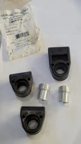 0604-912 Polaris 2 New 95-08 Arctic Cat Zr Zrt Zl Spring Slide Blocks 1 Tall Short