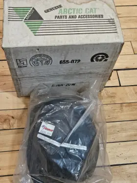 0605-237 Tigershark Nos Arctic Cat Handlebar Pad 1993