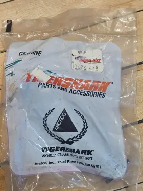 0673-418 Tigershark Nos Arctic Cat Rh Handlebar Grip 1994-1995