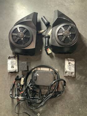 Yamaha 00a202902 Vx Deluxe/gp 1800 Speakers Systems Pair Black Used Good Condition