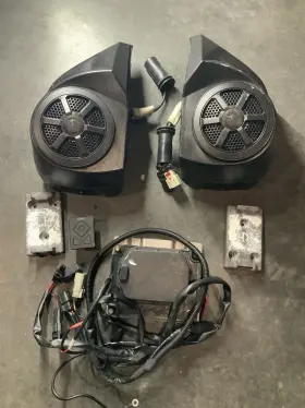 00a202902 Yamaha Vx Deluxe/gp 1800 Speakers Systems Pair Black Used Good Condition
