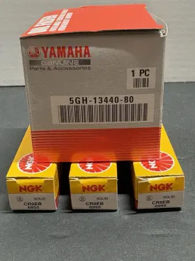 5gh-13440-80-00 Yamaha Cr9eb Tr1 1050 Vx Jet Blaster Super Oem Oil Filter 3 Ngk Spark Plugs