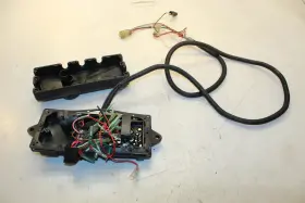 62l-8552a-00-8p Yamaha 1994 Wave Raider 700 Fuse Panel Ecu Ecm