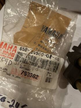 Yamaha 65b-24500-01 Oem Fuel Cock Assy 65b-24500-00 R3379 141d