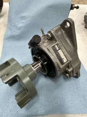 65u-u727a-00-00 Yamaha 98-99 Xl 760 1200 Gp 800 Midshaft Bearing Housing Coupler Center