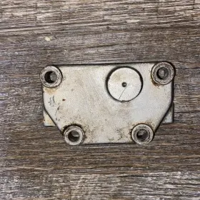 66e-1131m-00-8p Yamaha 1998-2005 Gp1300r Waverunner Oem Cylinder Power Valve Cover Plate