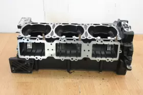 66v-w0090-03-8s Yamaha 1999 Wave Runner Xl1200 Crankcase W 66v-w0090-03-8s Yamaha 1999 Wave Runner Xl1200 Crankcase W