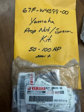 67f-w4599-00-00 Yamaha Nos Oem Prop Nut Kit 67f-w4599 50-100 Hp 2001