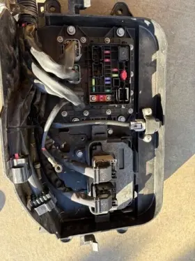 6cr-8591a-30-00 Yamaha 6cr-8591a-30-00/ 6fg-8259l-10 2018-2020 Waverunner Vx/fx Ecu/wiring Harness/fuse/security Box Complete