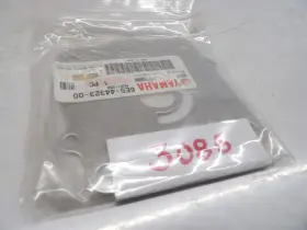 6e5-44323-00-00 Yamaha Nos Water Pump Base Plate 115 130 Hp V4 Standard Rotation