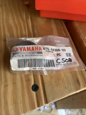 6e5-44366-00-00 Yamaha Oem Water Seal