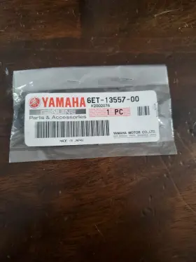 6et-13557-00-00 Yamaha New Oem Gasket Bm10