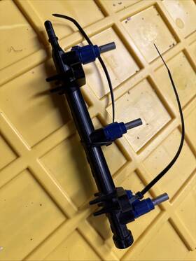 Yamaha 6ey-12880-01-00 2018-21 Ex Vx Fuel Rail And Blue Injectors 6ey-12880-01-00/2hc-13761-00-00