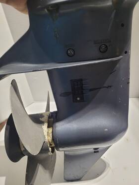 Yamaha 6g9-45300-06-4d 94-03 9.9 Hp 4 Stroke Lower Unit Oem With Propeller