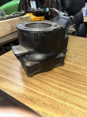 Yamaha 81028 Gp 800 Cylinder Parts Or Repair