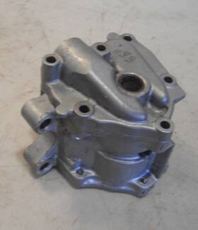 Yamaha 8fa-13300-10-00 2005 Rx1 Oem Engine Oil Pump Assembly J6