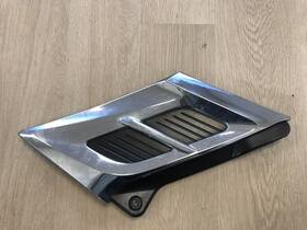 Yamaha F2s-u3777j Waverunner Fx Cruiser Svho 1.8 L Right Chrome Trim F2s-u377j
