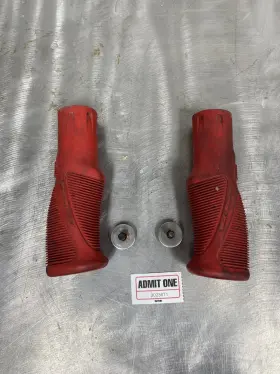 F3p-u155d-11-00 Yamaha Fx Cruiser Oem Steering Handle Grips