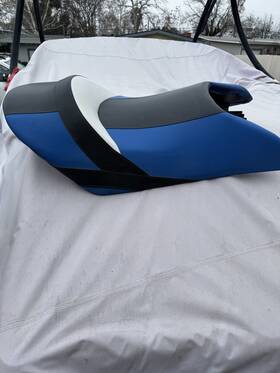 Yamaha F4p-u371a-50-00 Gp 1800r Seat