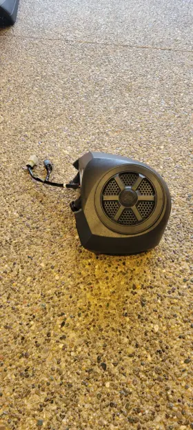 F5g-u8103-00-00 Yamaha Oem Waverunner 2021-2024 Right Speaker