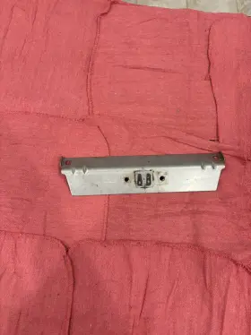 Fn8-61433-00-00 Yamaha Waverunner Vxr Mounting Bracket Steering Column Used